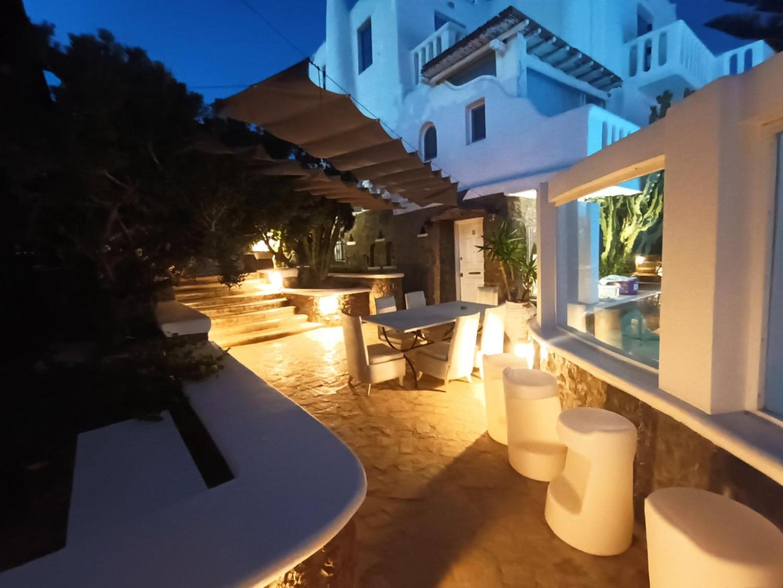 Mykonian Iros Suites & Villas Mykonos Town Bagian luar foto
